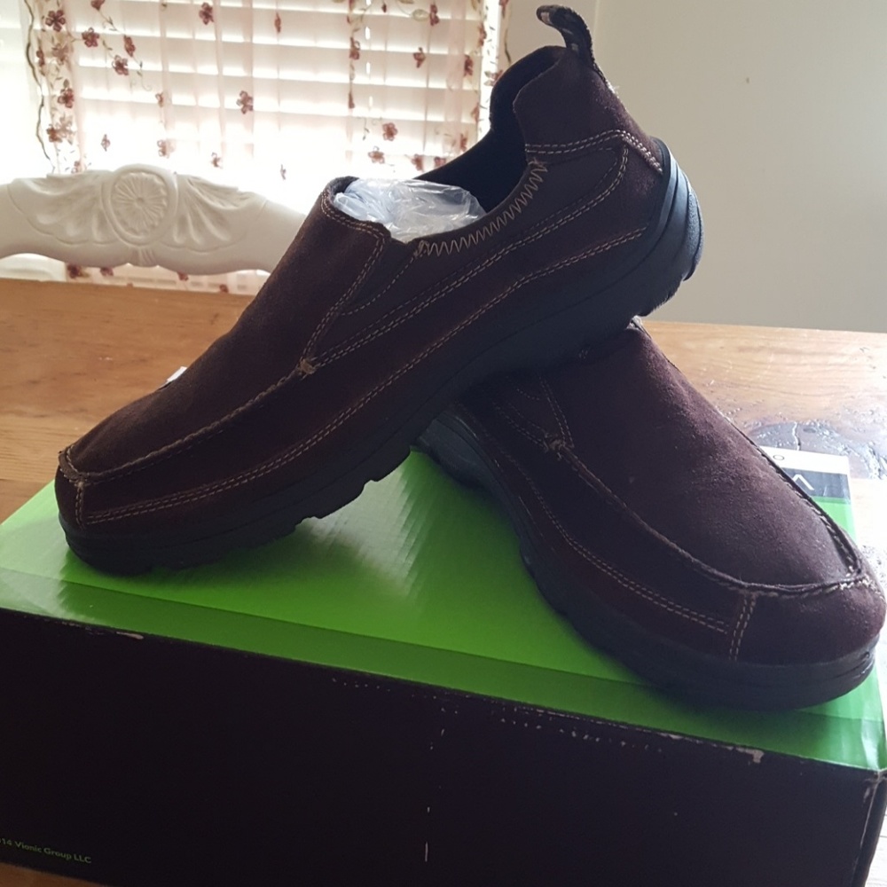 DrScholls Sporty Leather Slip-Ons